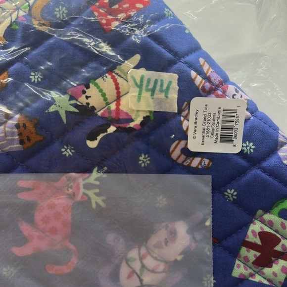 NWT, Vera Bradley, Large North South Tote, Catnip Christmas, Cotton, Large - Picture 4 of 4
